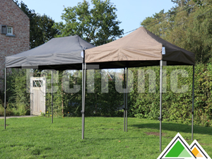 Vouwtent 2x2 m Solid 30 met bruin dakzeil (zwarte tent is 2x3 meter groot)
