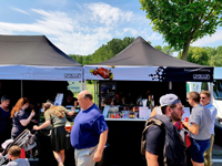 Orecah Catering koos voor bedrukking op de dakboorden.