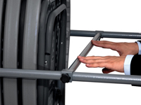 Met vergrendelingsstang om de tafels vast te zetten