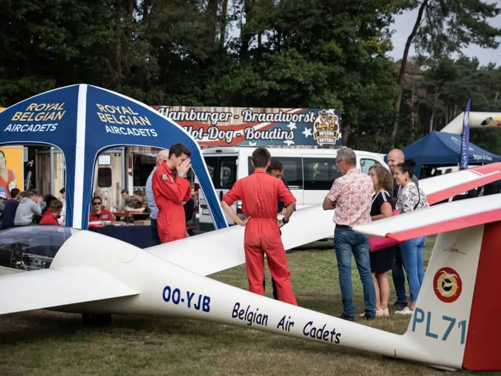 RoyalBelgianAircadets_OpblaasbareTent.webp