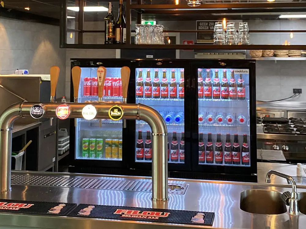 Glazen koelvitrine voor horeca