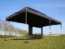 Vouwtent 3 x 6 s30 zwart opgezet met zijwand met raam