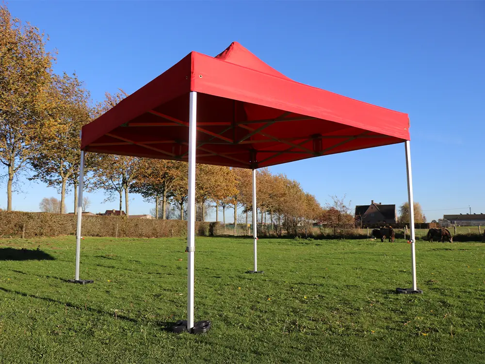 Easy-uptent 3 x 3 m S50 rood opgezet