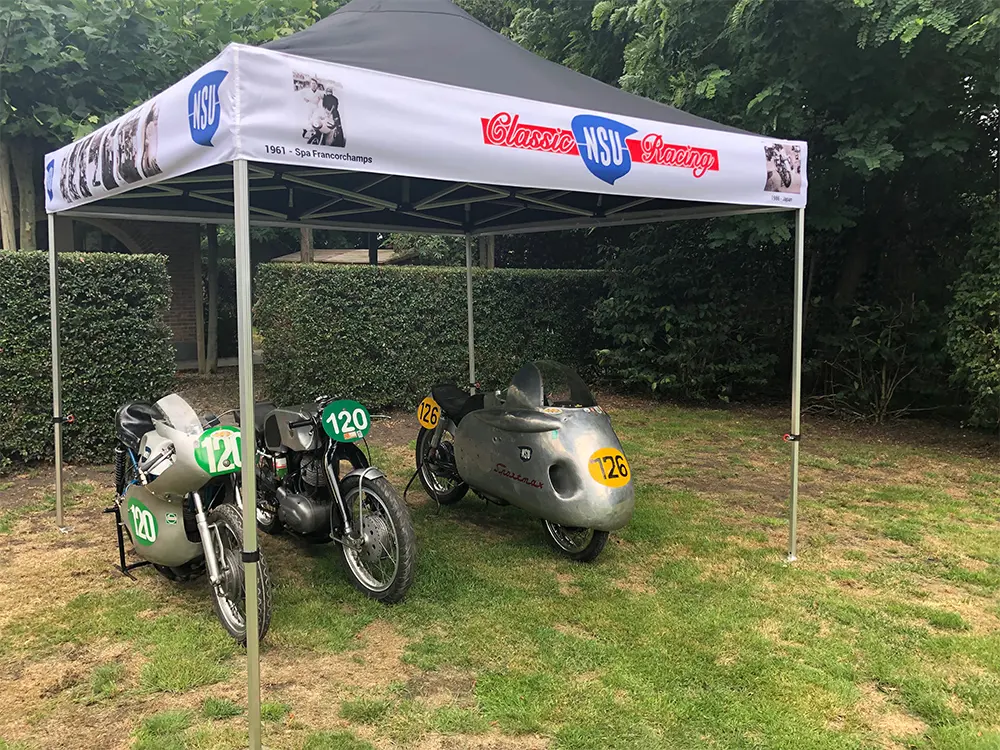NSU afneembare banner voor zwarte vouwtent