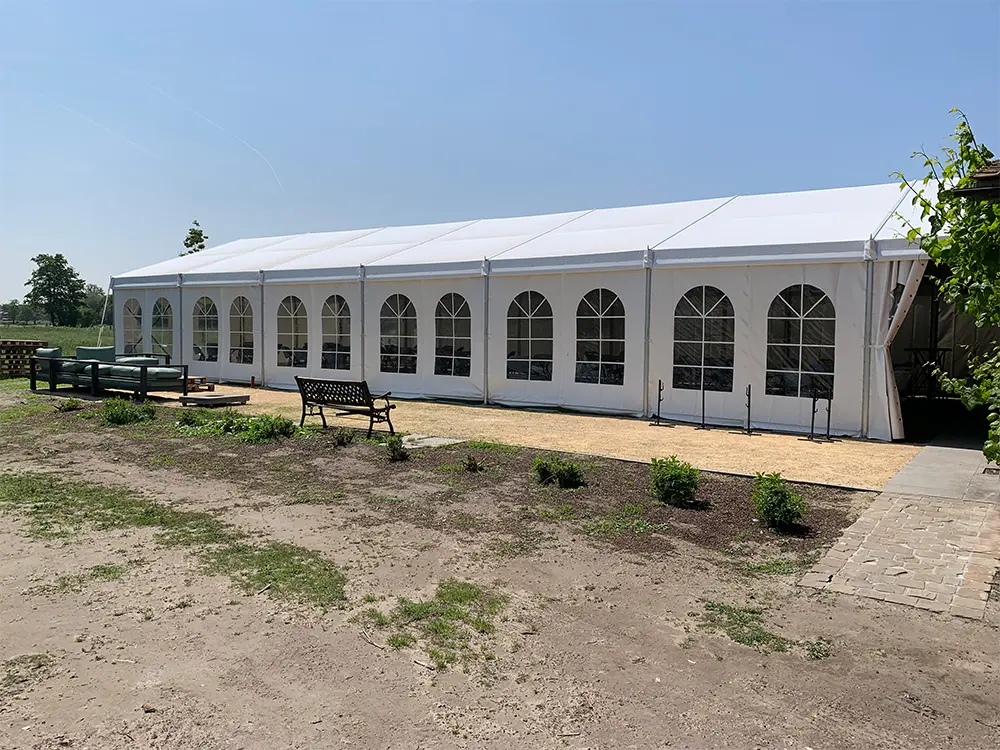 Grote feesttent 6x21 m