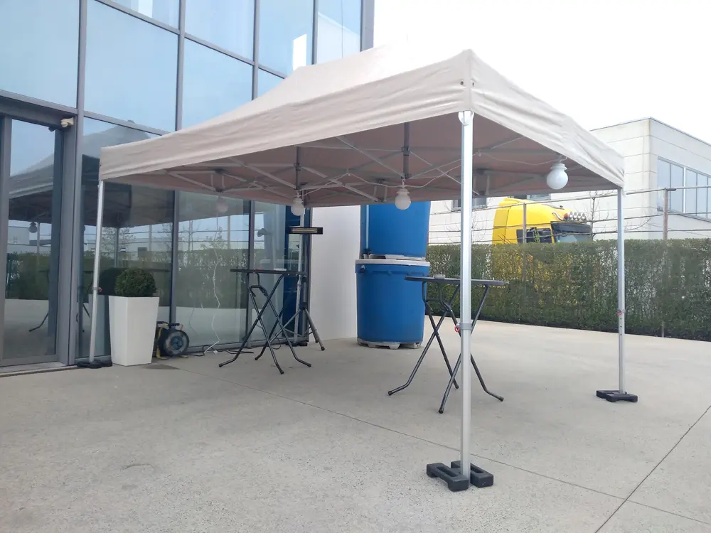 Easy-up tent 3 x 4,5 m Solid 50