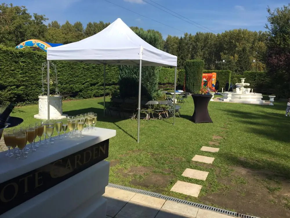 Tweedehands: easy-up tent 3 x 3 m Solid 50 wit