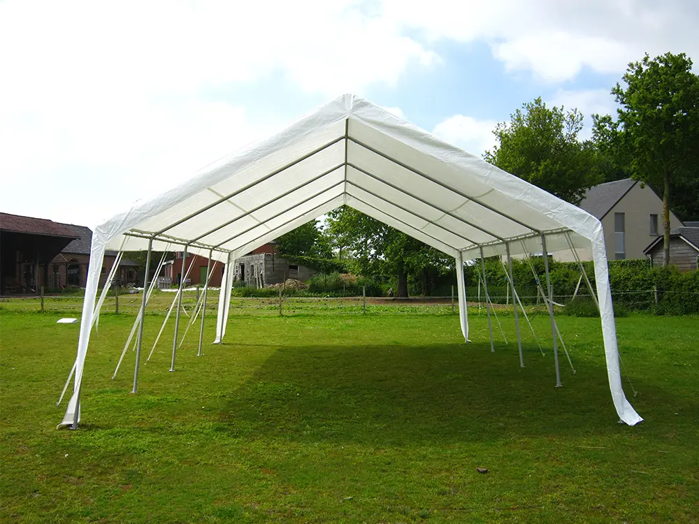 Einde reeks: partytent 4 x 6 m PE wit