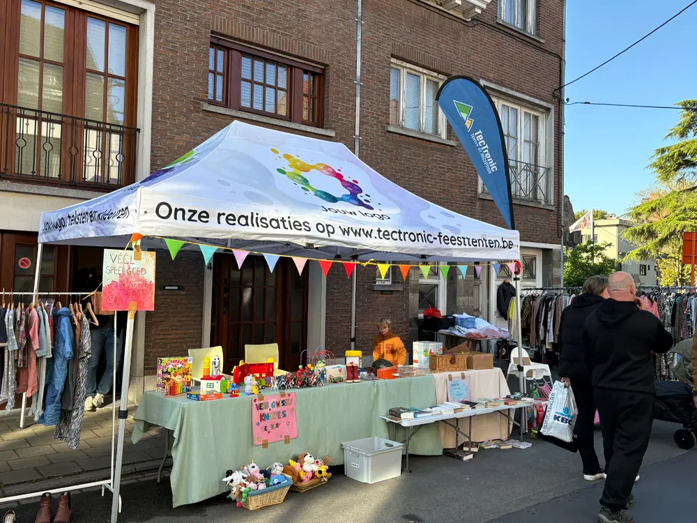 Beachflag voor easy-up tent