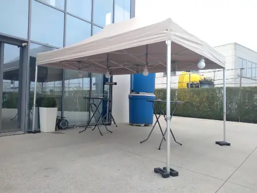 Easy-up tent 3 x 4,5 m Solid 50