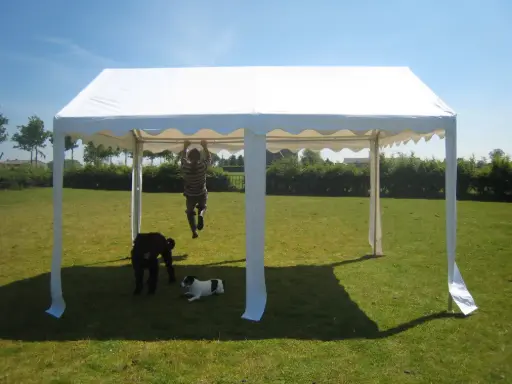 Einde reeks: partytent 3 x 6 m pvc pro wit