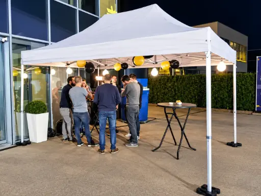 Einde reeks: vouwtent 3 x 4,5 m Solid 50 pvc wit